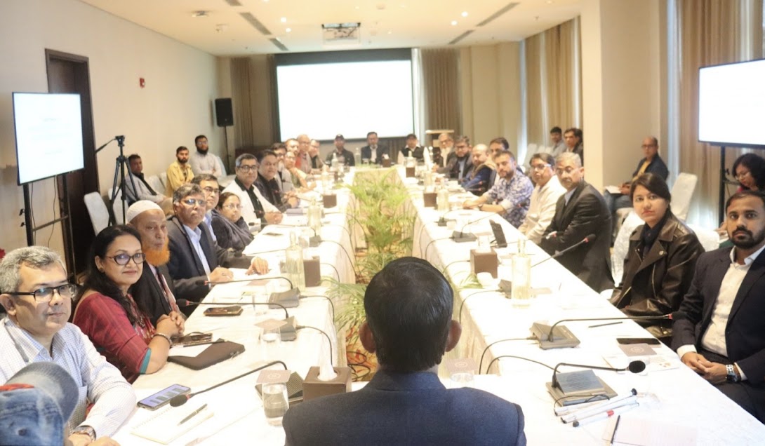 রাজনৈতিক দল ও দেশী-বিদেশী উন্নয়ন সহযোগীদের সাথে সংলাপ